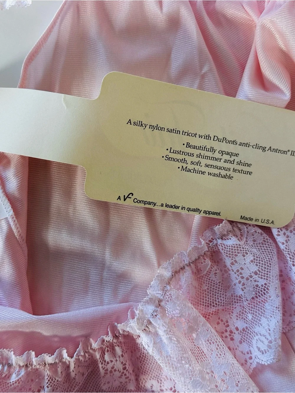 Vintage 70s Vanity Fair Pale Pink Satin Lace-Trim Chemise